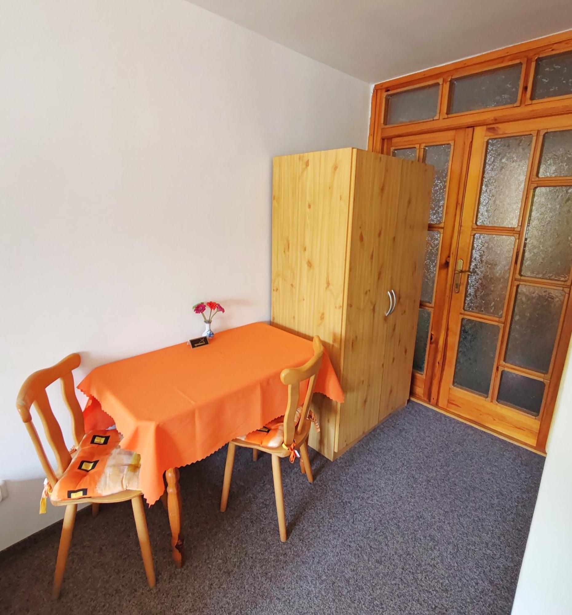 Pension Trojska Prag Exterior foto